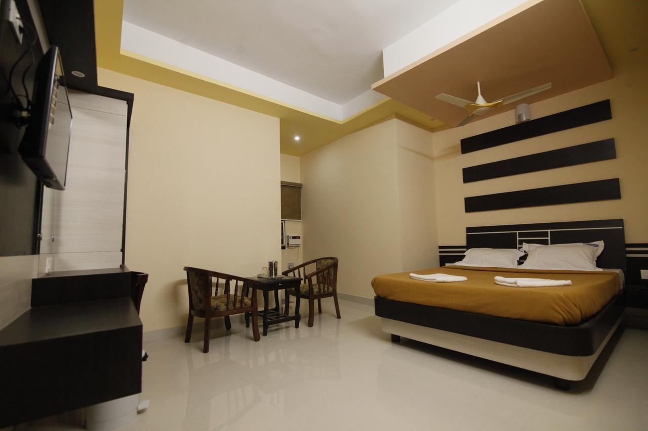 Hotel Kasi Inn Thanjavur Buitenkant foto